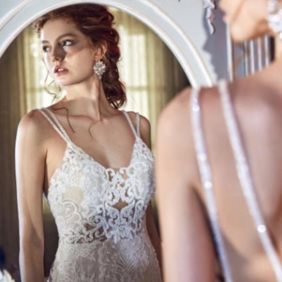 L’amour Calla Blanche Kelsey Wedding Dress - Picture 4 of 6